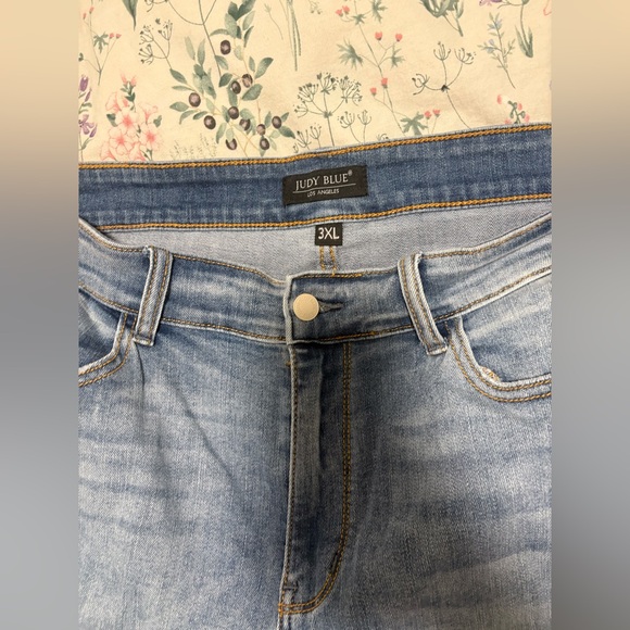 NWOT Judy Blue Jean Shorts - Picture 4 of 4